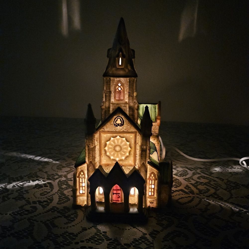 Limited Edition O'Well Heartland Valley Village Porcelain Lighted Church